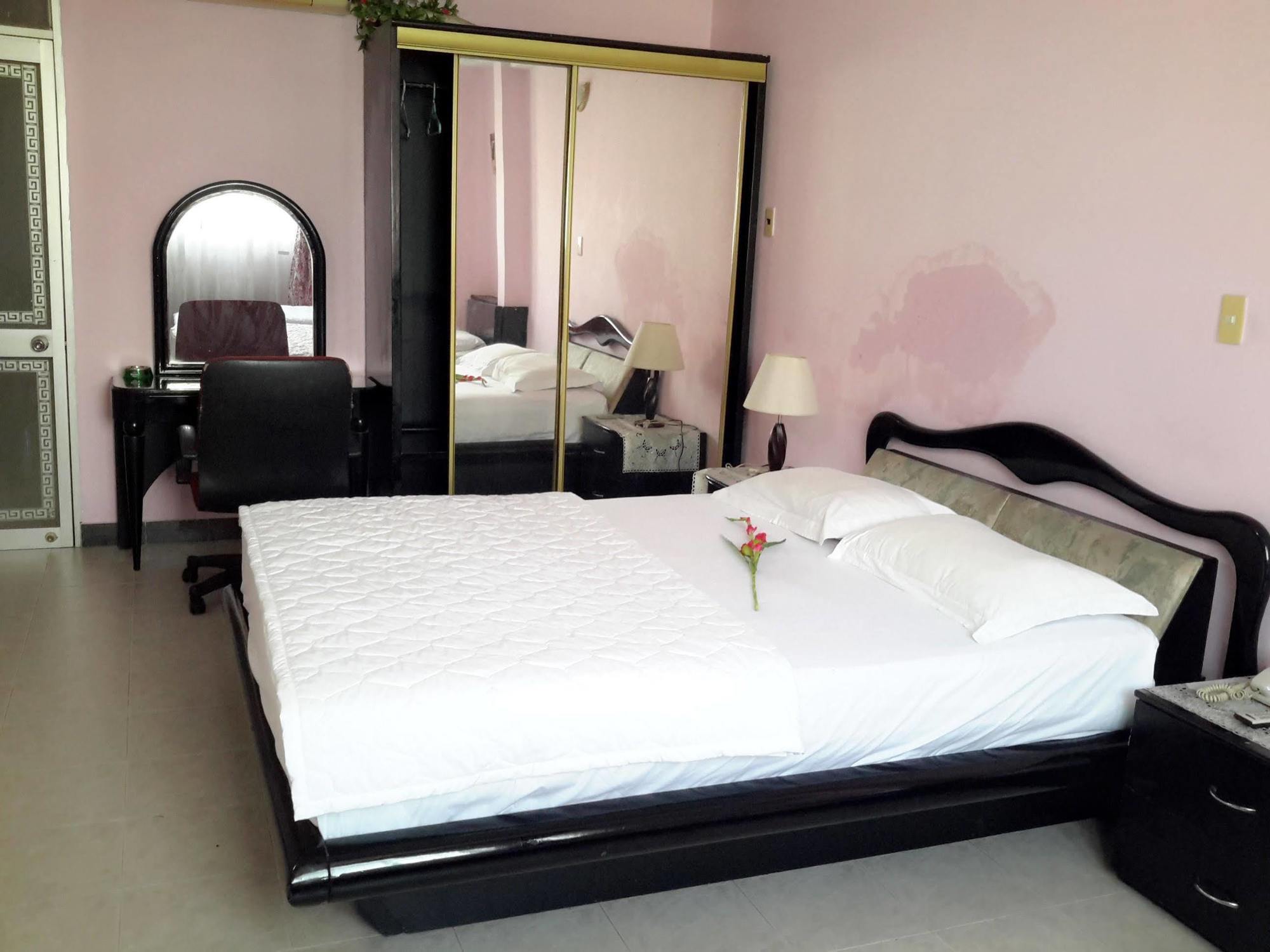 Thinh Vuong Hotel โฮจิมินห์ซิตี้ ภายนอก รูปภาพ